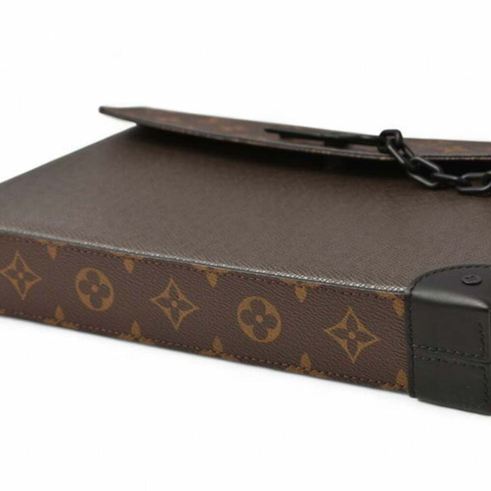 LOUIS VUITTON Brown Monogram Pochette Clutch Bag - Picture 9 of 12